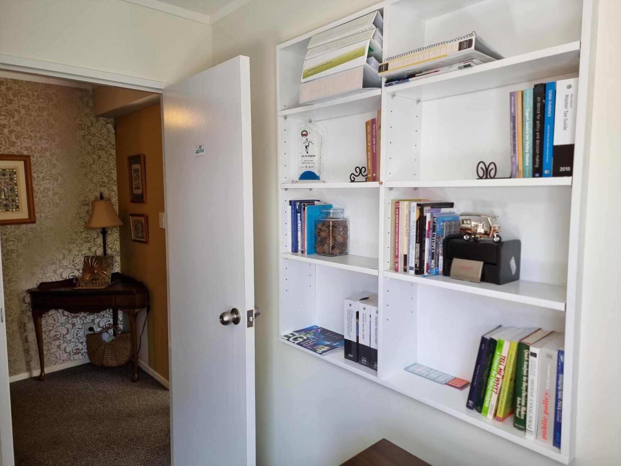 Entire Ground Floor With Full-Privacy And Family-Friendly Popular To Ferry Catchers Wellington Buitenkant foto
